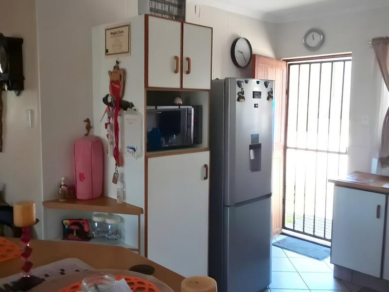 3 Bedroom Property for Sale in Heiderand Western Cape